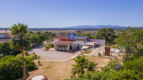 Atraente moradia T2 + 2 recentemente renovada