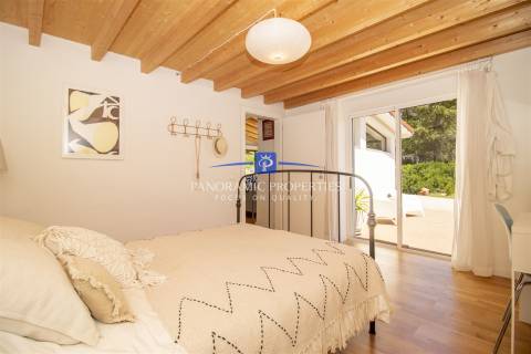 Atraente moradia T2 + 2 recentemente renovada