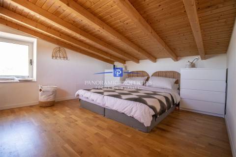 Atraente moradia T2 + 2 recentemente renovada