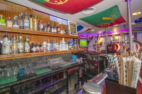 Bar para Venda no centro de Carvoeiro