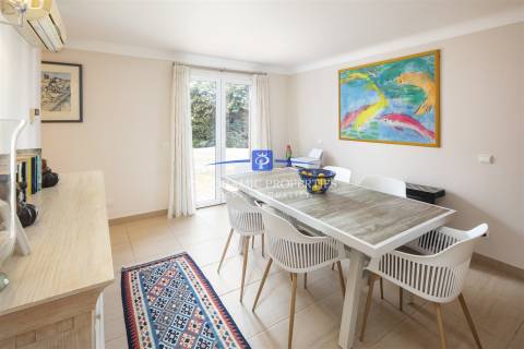 Moradia térrea renovada com 3 quartos