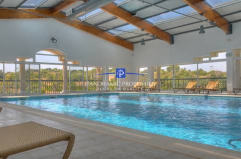 EXCLUSIVO! Apartamento de luxo com 2 quartos num resort de 5 estrelas perto de Carvoeiro.