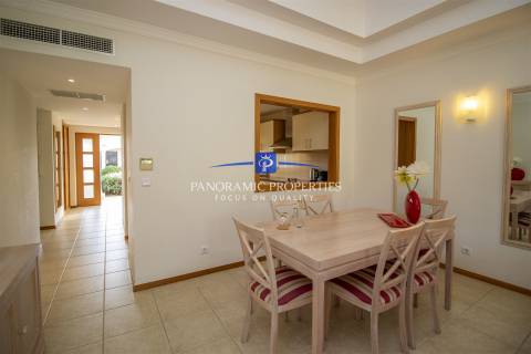 EXCLUSIVO! Apartamento de luxo com 2 quartos num resort de 5 estrelas perto de Carvoeiro.