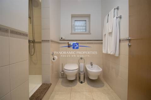 EXCLUSIVO! Apartamento de luxo com 2 quartos num resort de 5 estrelas perto de Carvoeiro.