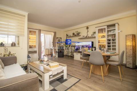 EXCLUSIVO! Encantador apartamento situado no rés do chão com 2 quartos