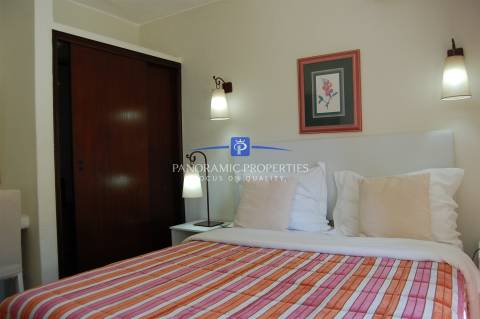 Elegante Apartamento T2 no Prestigioso Resort Rocha Brava