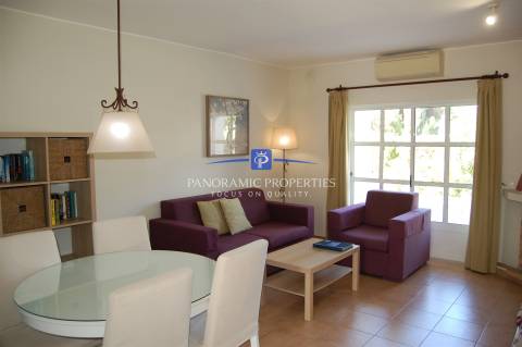 Elegante Apartamento T2 no Prestigioso Resort Rocha Brava