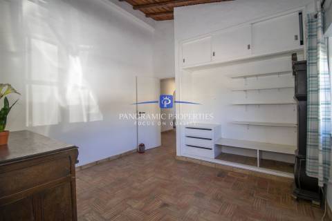 Moradia excepcional com 4 quartos + 1, e piscina