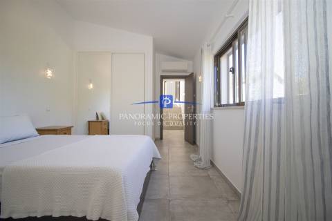 Moradia excepcional com 4 quartos + 1, e piscina