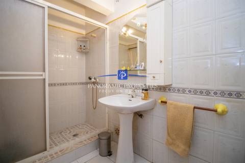 Elegante moradia T4 num generoso terreno privado perto de Carvoeiro