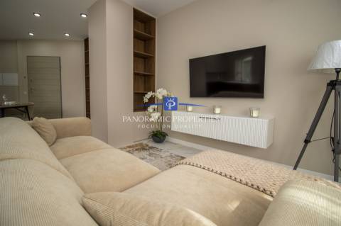 Apartamento contemporâneo com 2 quartos, situado  em Armação de Pêra