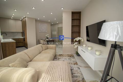 Apartamento contemporâneo com 2 quartos, situado  em Armação de Pêra