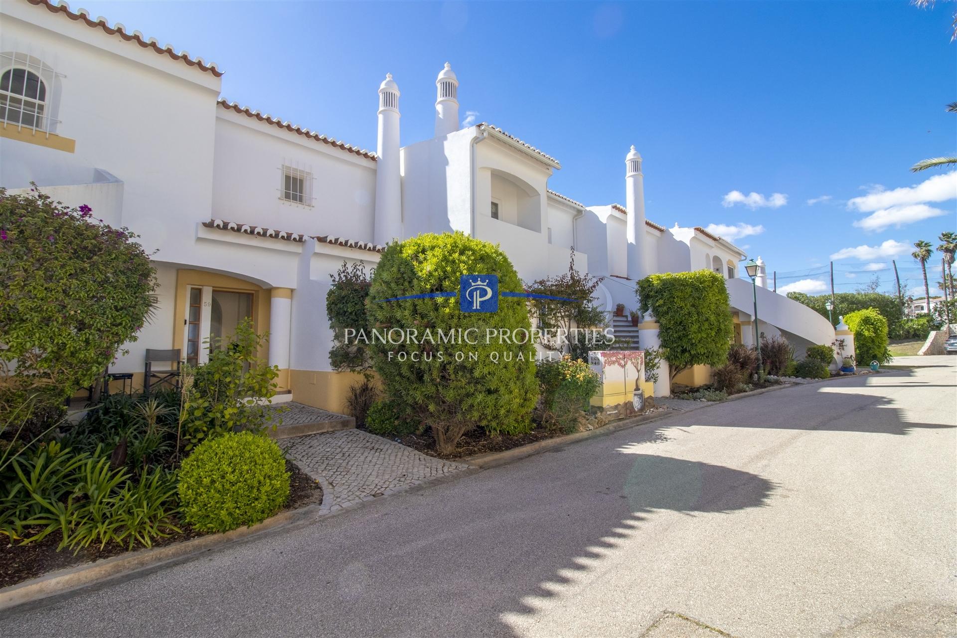 Moradia Geminada T2 Venda em Lagoa e Carvoeiro,Lagoa (Algarve)
