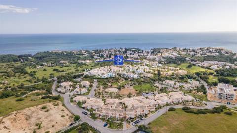Luminoso e moderno apartamento de 2 quartos com vista para o mar perto de Carvoeiro