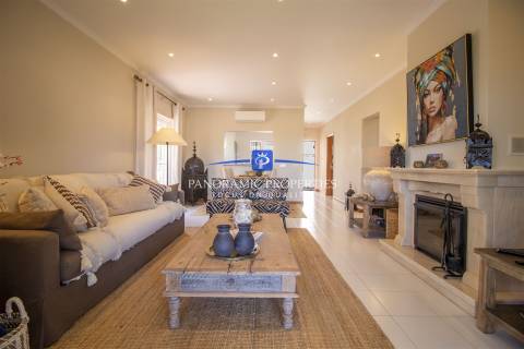 Luminoso e moderno apartamento de 2 quartos com vista para o mar perto de Carvoeiro