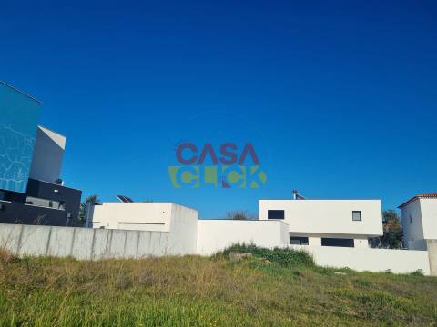 Lote de Terreno T4 Venda em Riachos,Torres Novas