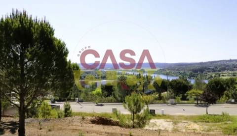 Lote de Terreno T4 Venda em Constância,Constância