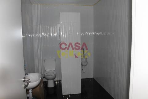 Armazém T1 Venda em Montalvo,Constância