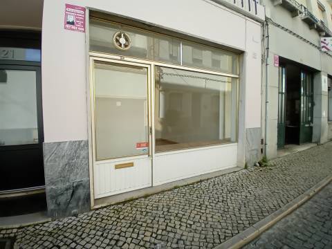 Loja T1 Venda em Torres Novas (Santa Maria, Salvador e Santiago),Torres Novas