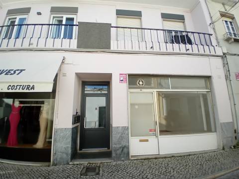 Loja T1 Venda em Torres Novas (Santa Maria, Salvador e Santiago),Torres Novas