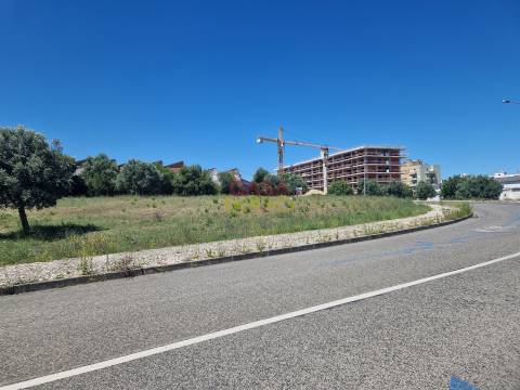 Terreno T3 Venda em Torres Novas (Santa Maria, Salvador e Santiago),Torres Novas