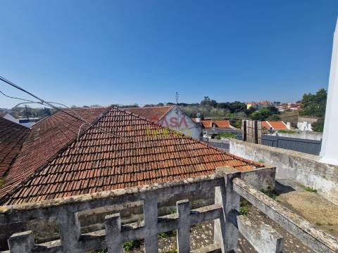 Moradia T6 Venda em Santarém (Marvila), Santa Iria da Ribeira de Santarém, Santarém (São Salvador) e Santarém (São Nicolau),Santarém