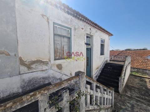 Moradia T6 Venda em Santarém (Marvila), Santa Iria da Ribeira de Santarém, Santarém (São Salvador) e Santarém (São Nicolau),Santarém