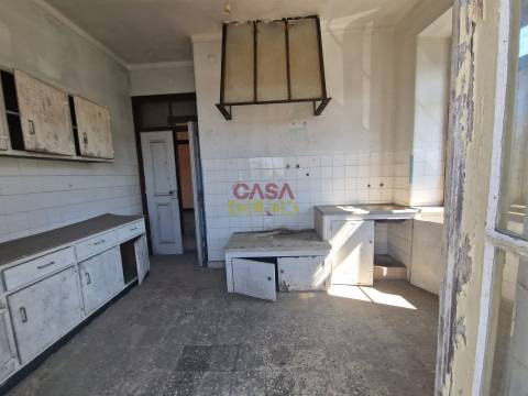 Moradia T6 Venda em Santarém (Marvila), Santa Iria da Ribeira de Santarém, Santarém (São Salvador) e Santarém (São Nicolau),Santarém