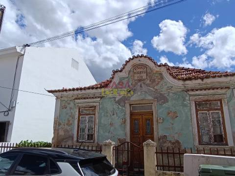 Moradia para Restaurar T6 Venda em São João Baptista,Entroncamento