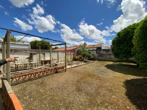 Moradia para Restaurar T6 Venda em São João Baptista,Entroncamento