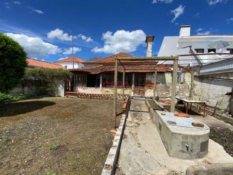 Moradia para Restaurar T6 Venda em São João Baptista,Entroncamento