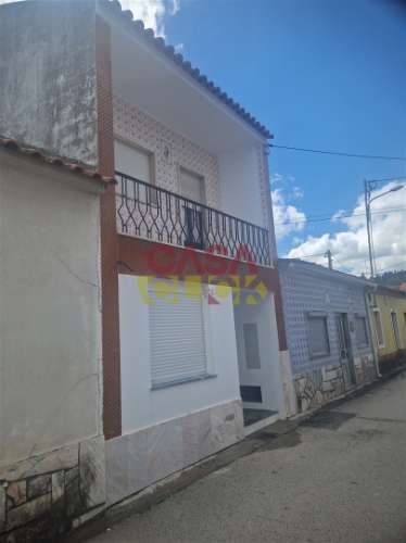 Moradia T2 Arrendamento em Malhou, Louriceira e Espinheiro,Alcanena