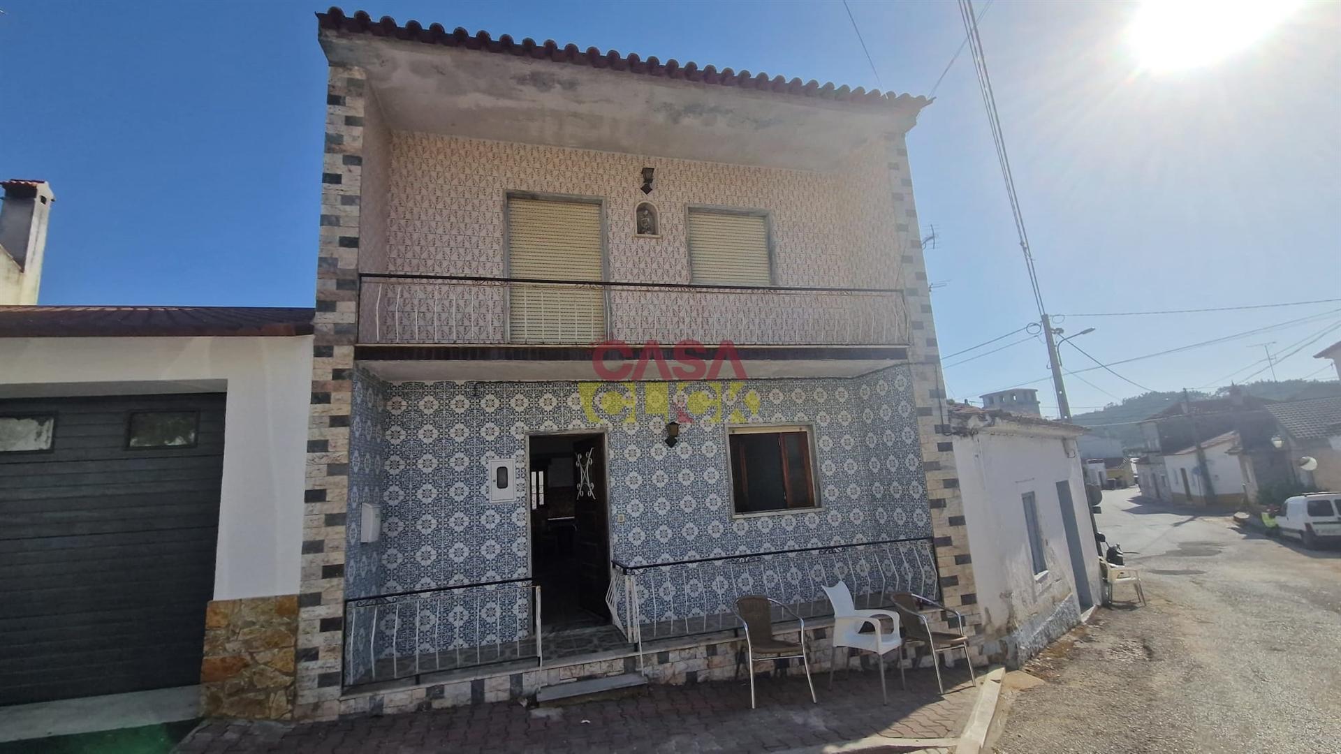 Moradia T2 Arrendamento em Malhou, Louriceira e Espinheiro,Alcanena
