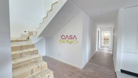 Apartamento T3 DUPLEX Venda em Nossa Senhora de Fátima,Entroncamento