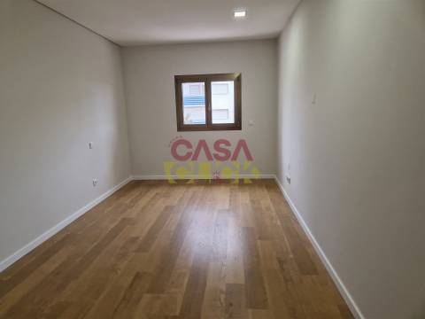 Apartamento T4 Venda em Tomar (São João Baptista) e Santa Maria dos Olivais,Tomar