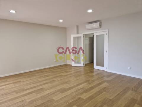Apartamento T4 Venda em Tomar (São João Baptista) e Santa Maria dos Olivais,Tomar