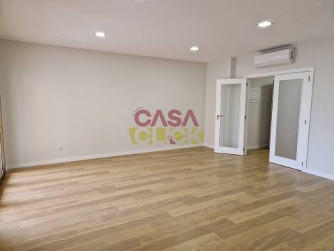 Apartamento T4 Venda em Tomar (São João Baptista) e Santa Maria dos Olivais,Tomar