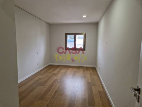 Apartamento T4 Venda em Tomar (São João Baptista) e Santa Maria dos Olivais,Tomar