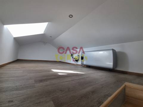 Apartamento T1+1 Arrendamento em Torres Novas (Santa Maria, Salvador e Santiago),Torres Novas