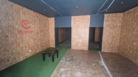 Loja  Arrendamento em Torres Novas (Santa Maria, Salvador e Santiago),Torres Novas