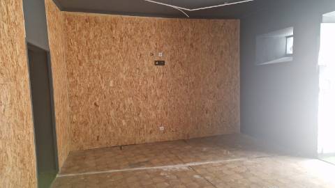 Loja  Arrendamento em Torres Novas (Santa Maria, Salvador e Santiago),Torres Novas