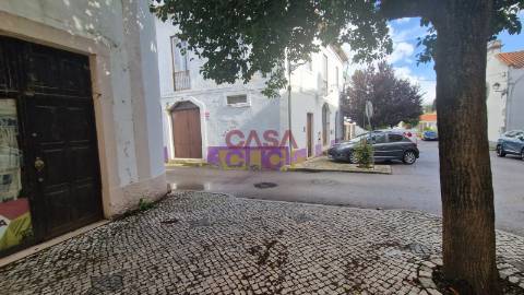 Loja  Arrendamento em Torres Novas (Santa Maria, Salvador e Santiago),Torres Novas