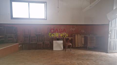 Loja  Arrendamento em Torres Novas (Santa Maria, Salvador e Santiago),Torres Novas