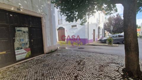 Loja  Arrendamento em Torres Novas (Santa Maria, Salvador e Santiago),Torres Novas