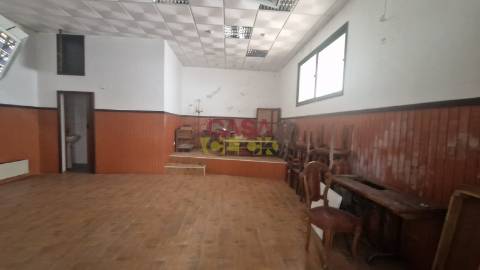 Loja  Arrendamento em Torres Novas (Santa Maria, Salvador e Santiago),Torres Novas