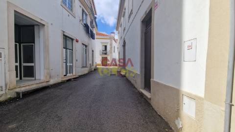 Loja  Arrendamento em Torres Novas (Santa Maria, Salvador e Santiago),Torres Novas