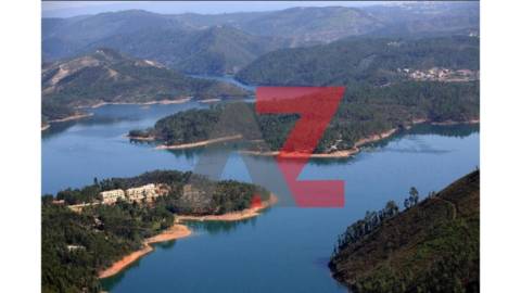 Lotes para habita&ccedil;&atilde;o inseridos em...