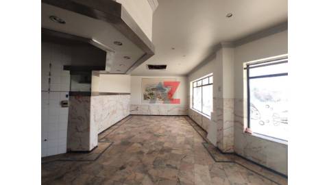 Vende-se loja composta por tr&ecirc;s...