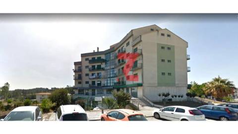 Vende-se loja composta por tr&ecirc;s...