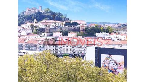 Vende-se fração com 31 m2, neste momento com...